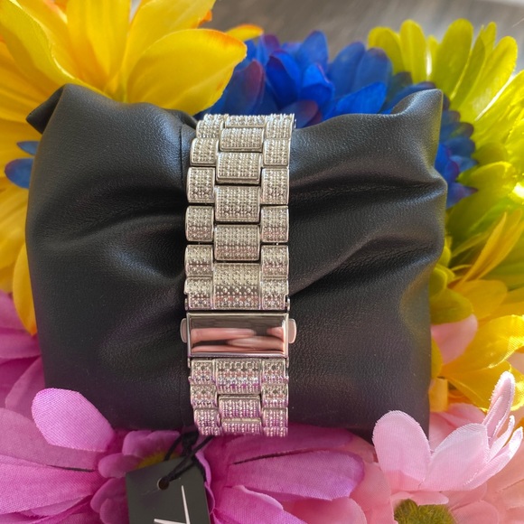 NEW* Men silver flashy big face watch - Picture 9 of 10